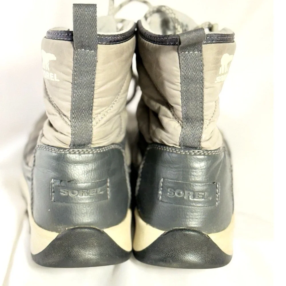 Sorel Women's Whitney II Short Lace, Gray Waterproof Winter Boots, Size 7.5M